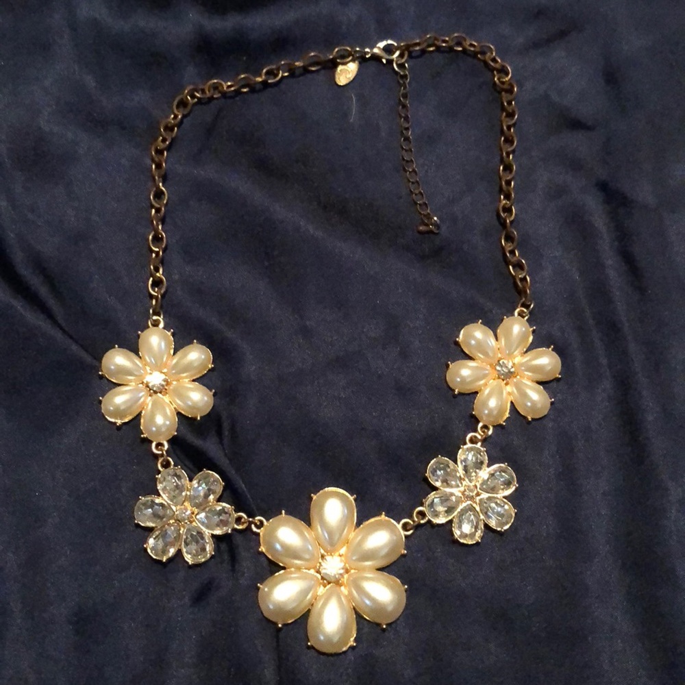 Small statement necklace